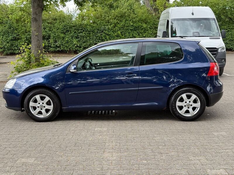 Gebraucht VW Golf V Sportline 102 PS (75 kW) 2005 Blau Limousine