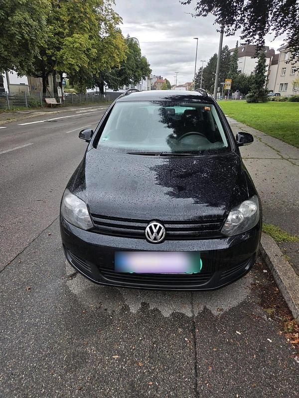Schwarz Gebraucht 2010 VW Golf Plus Cross Van / Kleinbus | 3.399 € (Superpreis) - Bild 1/4