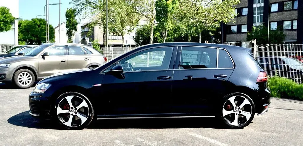 Gebraucht VW Golf VII GTI 220 PS (161 kW) 2016 Schwarz Limousine