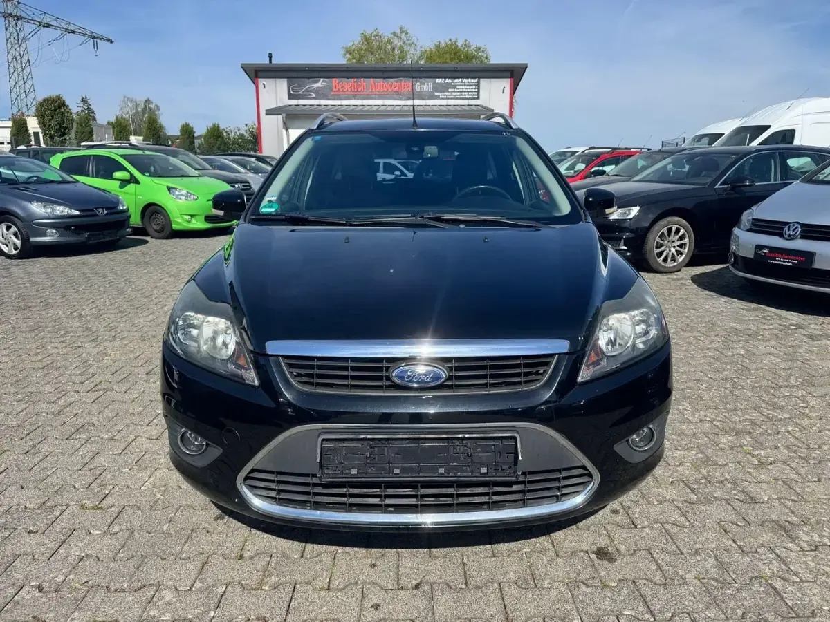 Używany Ford Focus Titanium 101 KM (74 kW) 2010 Kombi