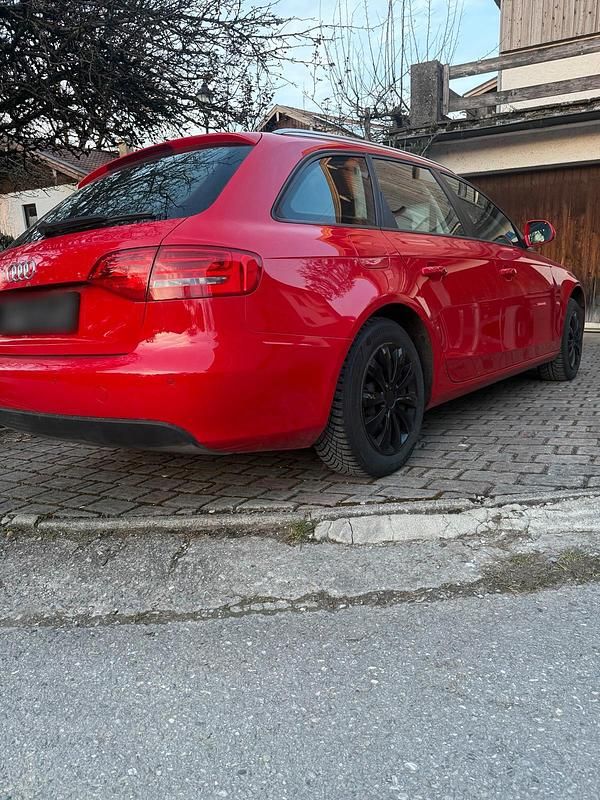 Gebraucht Audi A4 143 PS (105 kW) 2008 Rot Kombi