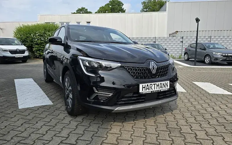 Usado Renault Arkana Evolution 140 HP (102 kW) 2025 Preto SUV