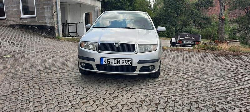 Silber Gebraucht 2006 Skoda Fabia Ambiente Kleinwagen | 1.700 € (Fairer Preis) - Bild 1/4