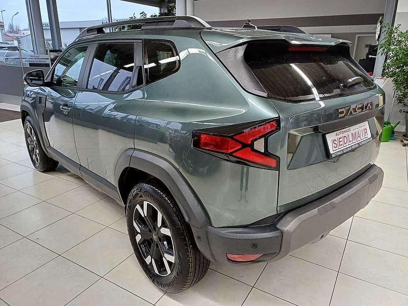Neu Dacia Duster Extreme 131 PS (96 kW) 2025 Zedergrün SUV