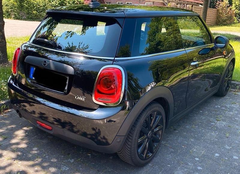 Gebraucht Mini ONE 102 PS (75 kW) 2019 Schwarz Kleinwagen