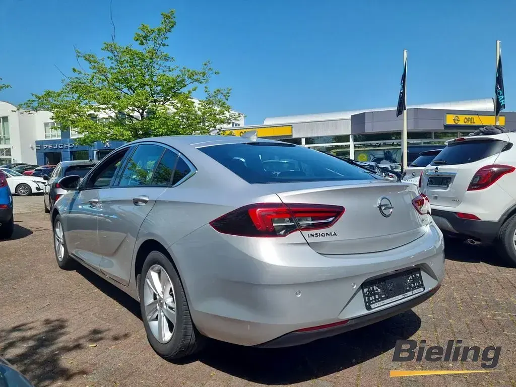 Gebraucht Opel Insignia Innovation 165 PS (121 kW) 2018 Silber Limousine