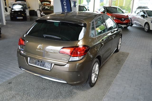 Gebraucht Citroën C4 Start 99 PS (72 kW) 2015 Braun metallic Limousine