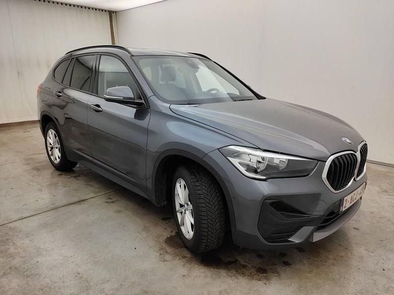 Grau Gebraucht 2021 BMW X1 Sport Line SUV | 17.600 € (Superpreis) - Bild 1/4