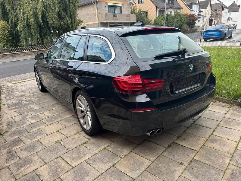 Gebraucht BMW 520 183 PS (134 kW) 2014 Schwarz Kombi