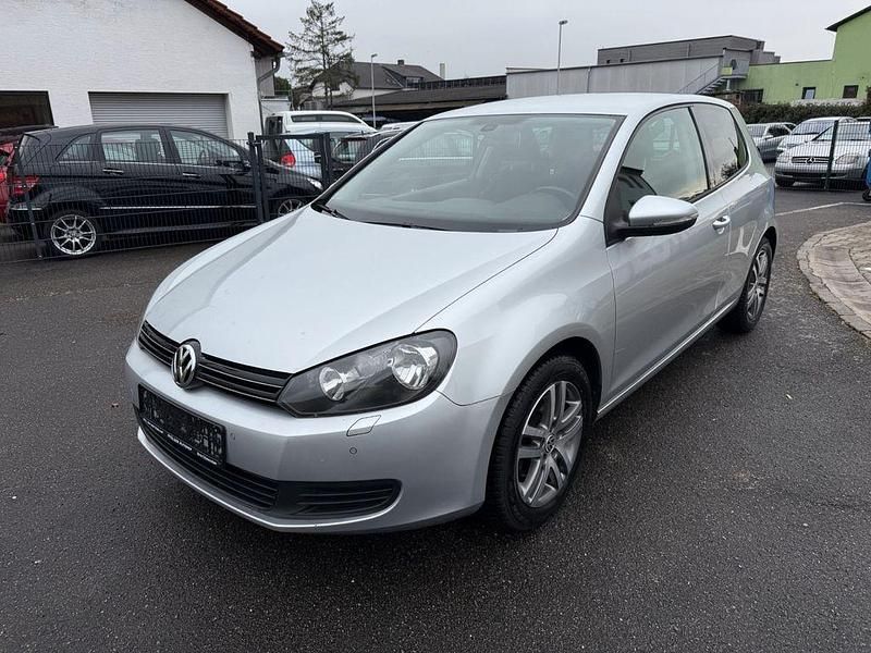 Silber Gebraucht 2009 VW Golf VI Comfortline Kleinwagen | 4.999 € (Fairer Preis) - Bild 1/4