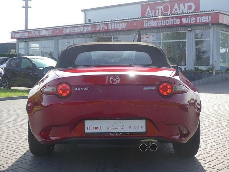 Gebraucht Mazda MX5 Sports-Line 160 PS (117 kW) 2016 Rot Cabrio