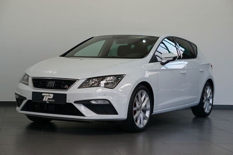 Weiß Gebraucht 2019 Seat Leon FR Limousine | 17.950 € (Fairer Preis) - Bild 1/4