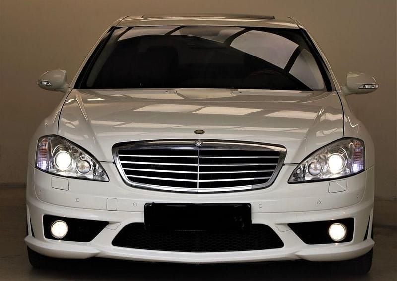 Weiß Gebraucht 2007 Mercedes S63 AMG AMG Limousine | 24.900 € (Etwas zu teuer) - Bild 1/4