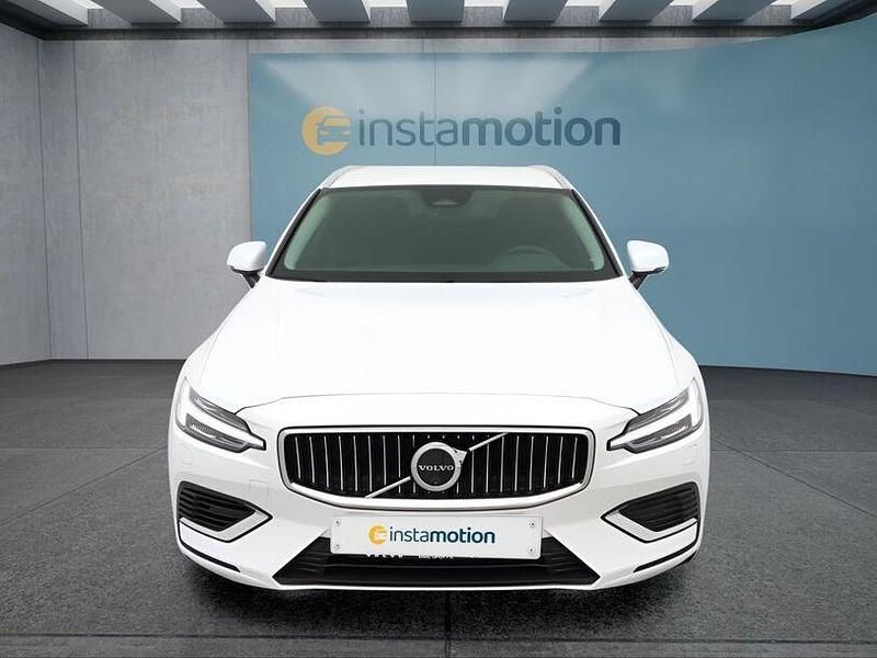 Gebraucht Volvo V60 398 PS (292 kW) 2025 Weiß Kombi