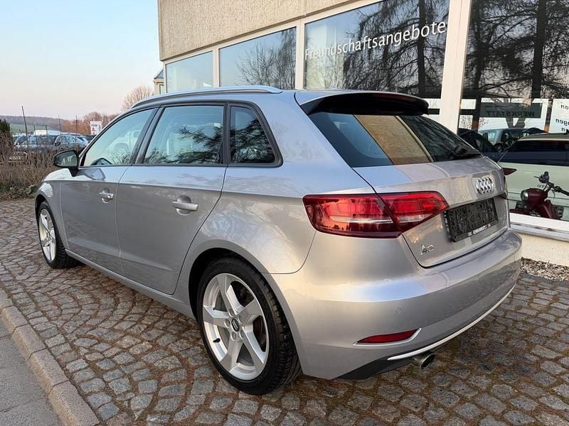 Gebraucht Audi A3 Sport 116 PS (85 kW) 2017 Silber Limousine
