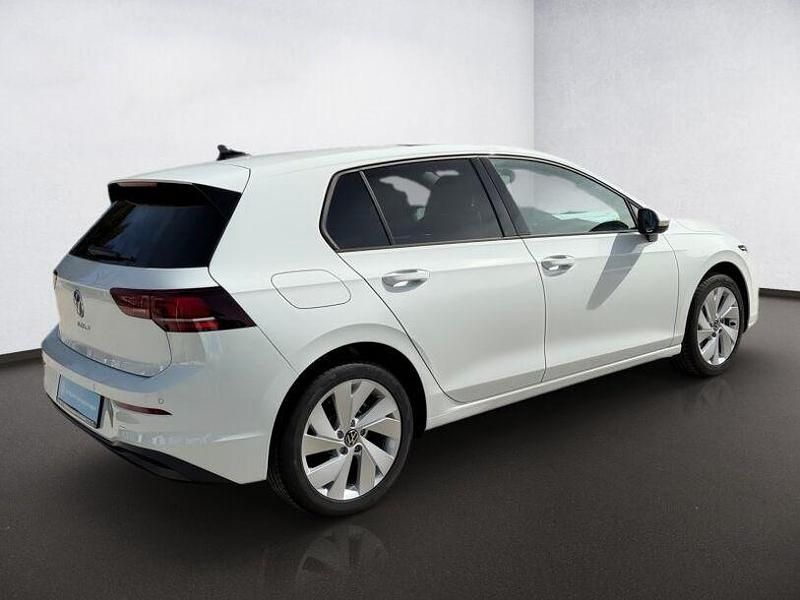 Neu VW Golf VIII Life 116 PS (85 kW) 2025 Weiß Limousine