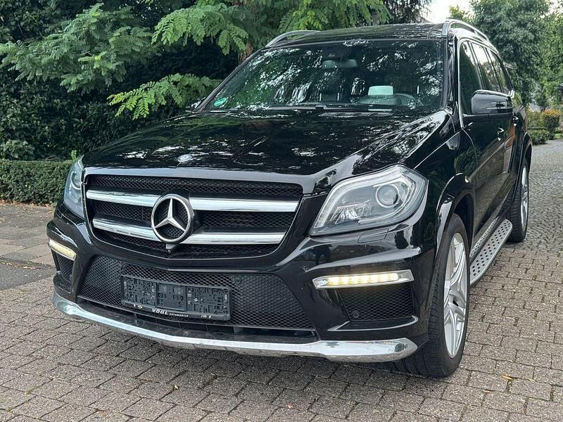 Schwarz Gebraucht 2015 Mercedes GL350 AMG SUV | 23.490 € (Superpreis) - Bild 1/4