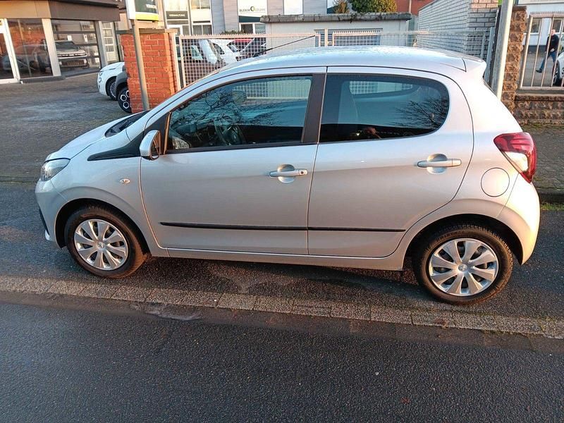 Gebraucht Peugeot 108 Allure 72 PS (52 kW) 2019 Silber Kleinwagen