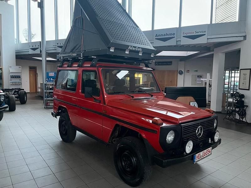 Rot Gebraucht 1985 Mercedes G300 SUV | 15.700 € - Bild 1/4