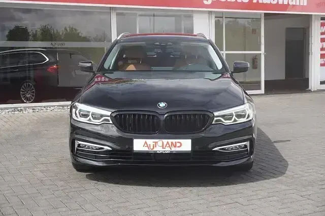 Gebraucht BMW 525 Luxury Line 231 PS (169 kW) 2017 Black sapphire metallic Kombi