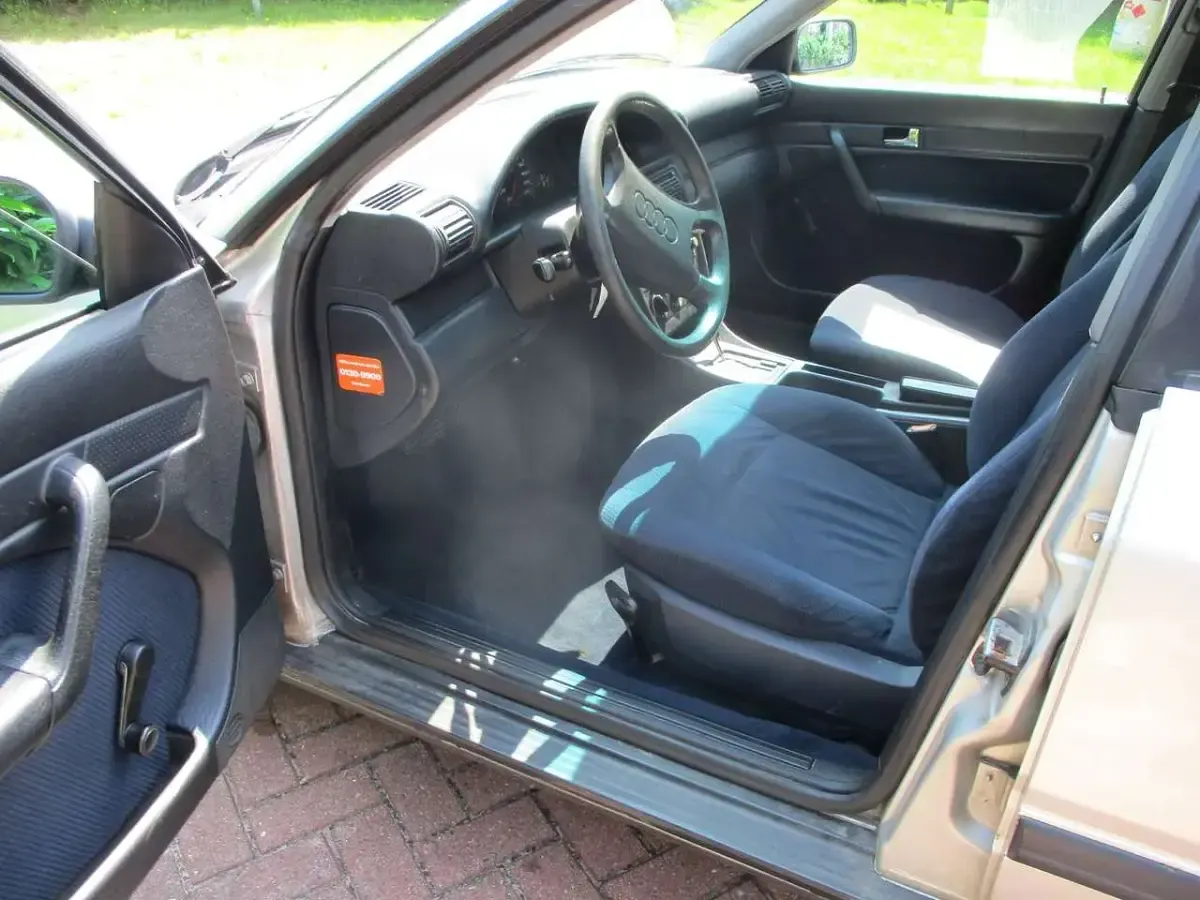Gebraucht Audi 100 133 PS (97 kW) 1991 Silber Limousine
