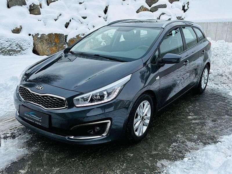 Grau Gebraucht 2017 Kia Ceed Sportswagon Kombi | 7.900 € (Guter Preis) - Bild 1/4