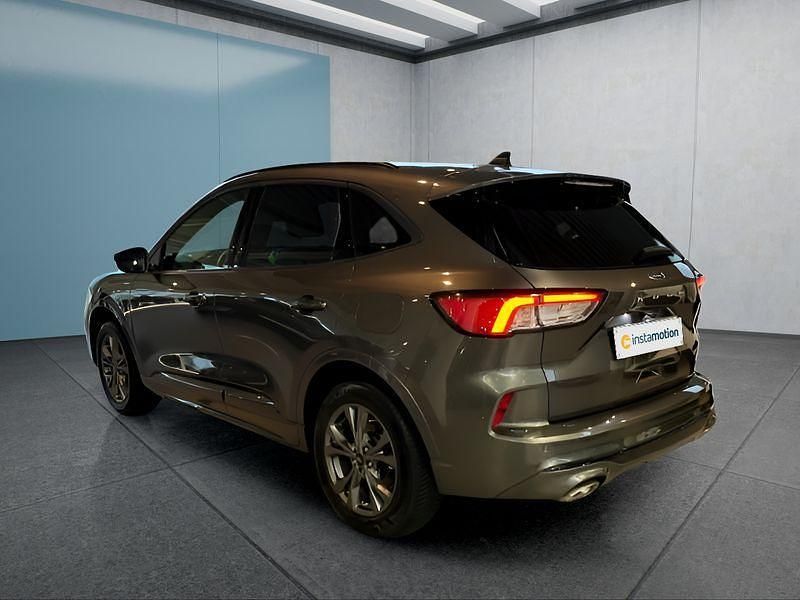 Gebraucht Ford Kuga 190 PS (139 kW) 2021 Grau SUV