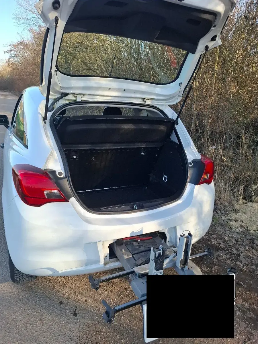 Second-hand Opel Corsa 70 CP (51 kW) 2015 Alb Hatchback