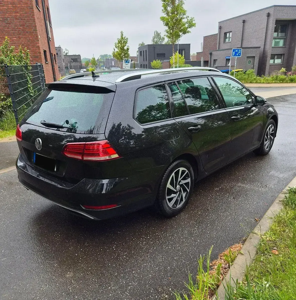 Gebraucht VW Golf VII Join 125 PS (91 kW) 2018 Schwarz Kombi
