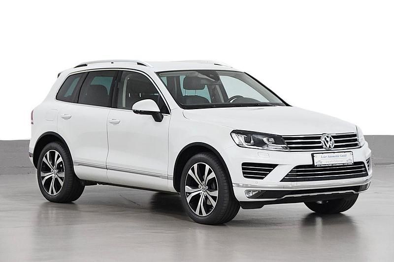 Weiß Gebraucht 2015 VW Touareg R-line SUV | 20.900 € (Fairer Preis) - Bild 1/4