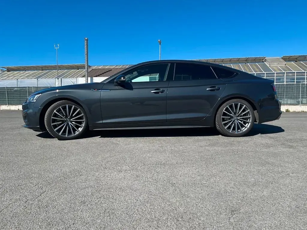 Gebraucht Audi A5 Sportback Ambiente 190 PS (139 kW) 2018 Grau Kleinwagen