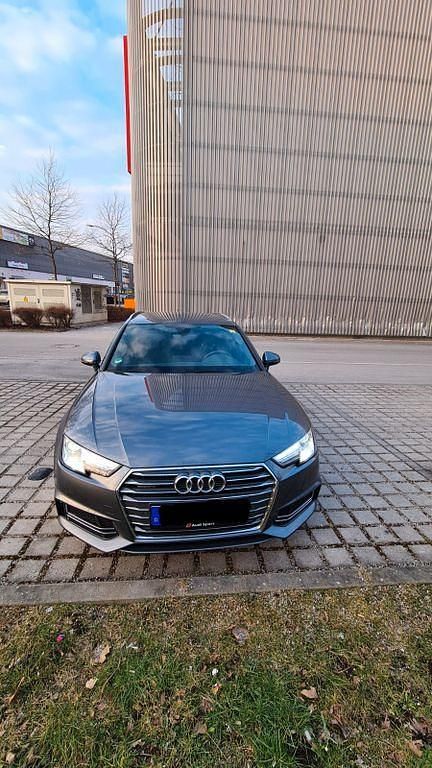 Gebraucht Audi A4 Comfort 190 PS (139 kW) 2018 Silber Kombi