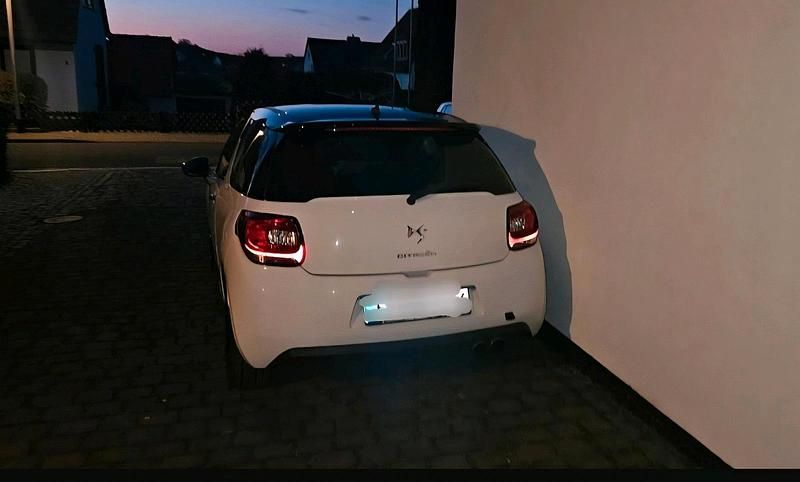 Gebraucht Citroën DS3 Sport Chic 156 PS (114 kW) 2012 Weiß Kleinwagen