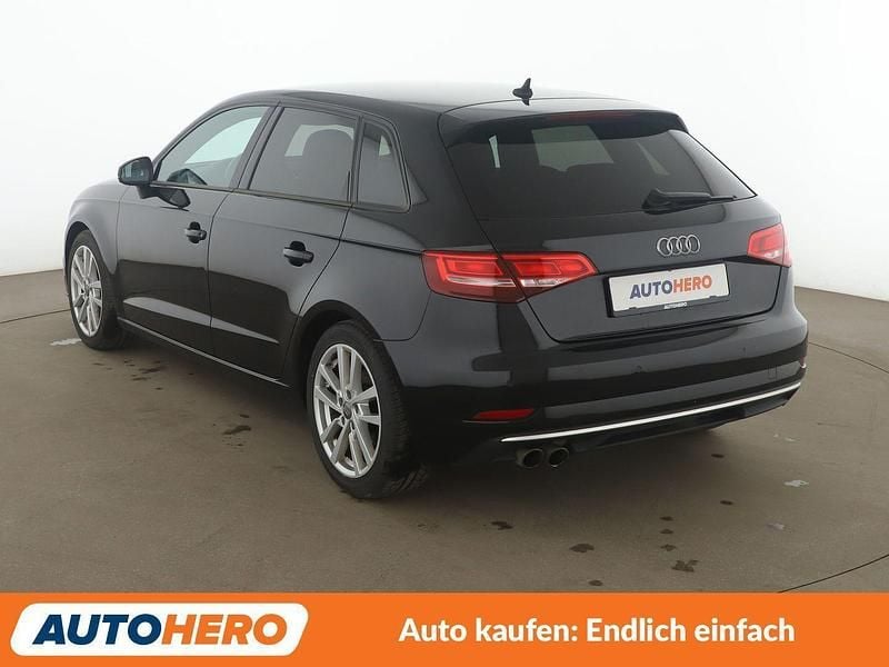 Gebraucht Audi A3 Sport 150 PS (110 kW) 2017 Schwarz Limousine