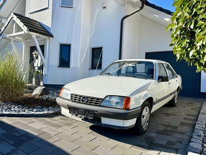 Gebraucht Opel Rekord 101 PS (74 kW) 1986 Weiß Limousine
