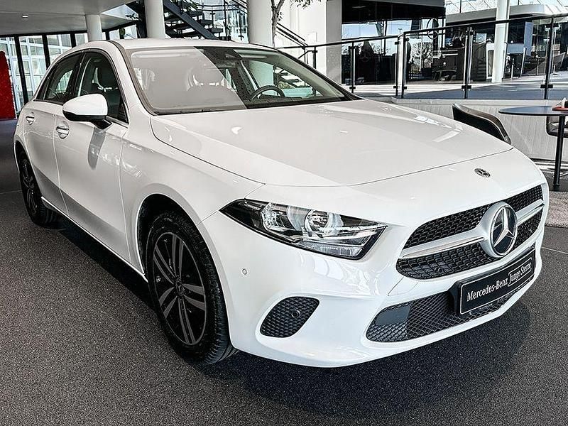 Gebraucht Mercedes A250 Progressive 218 PS (160 kW) 2022 Weiß Limousine