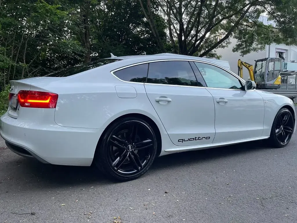 Gebraucht Audi A5 Sportback Sport 218 PS (160 kW) 2016 Weiß Kleinwagen