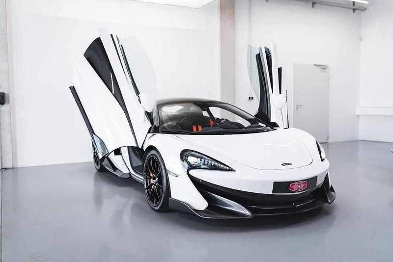 Weiß Gebraucht 2019 McLaren 600LT Coupé | 169.500 € - Bild 1/4