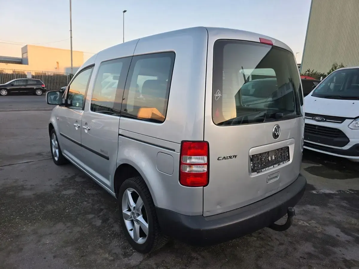 Gebraucht VW Caddy 105 PS (77 kW) 2011 Van / Kleinbus