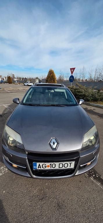 Gebraucht Renault Laguna GrandTour Dynamique 150 PS (110 kW) 2011 Grau Kombi