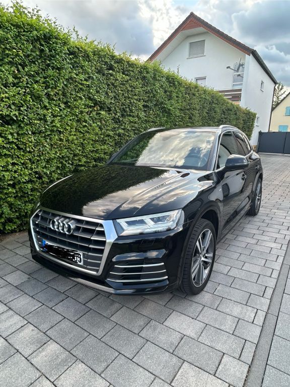 Schwarz Gebraucht 2017 Audi Q5 Design SUV | 24.950 € (Teuer) - Bild 1/4