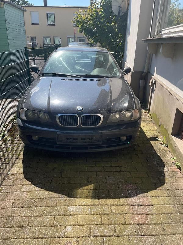 Schwarz Gebraucht 1999 BMW 318 Coupé | 1.500 € - Bild 1/4