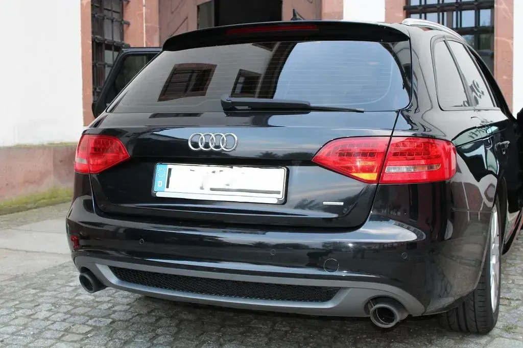 Gebraucht Audi A4 Allroad S-Line 170 PS (125 kW) 2010 Schwarz Kombi