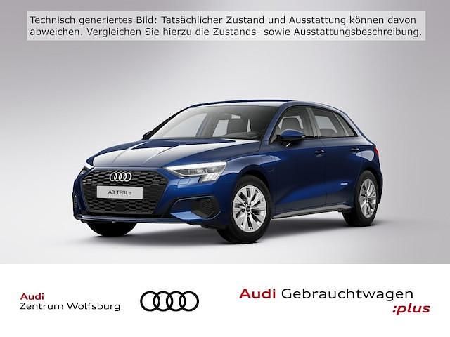 Gebraucht Audi A3 Sportback e-tron Ambiente 204 PS (150 kW) 2023 Navarrablau metallic Kleinwagen