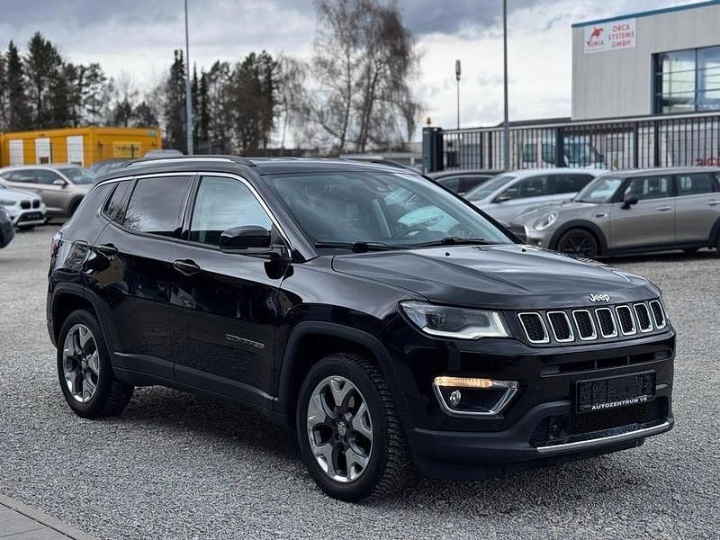 Gebraucht Jeep Compass Limited 140 PS (102 kW) 2018 Schwarz SUV