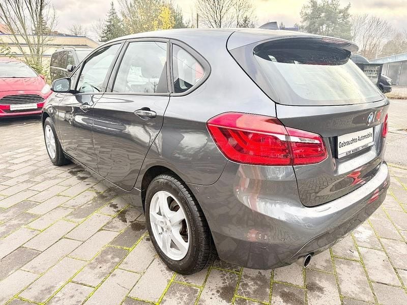 Gebraucht BMW 218 Active Tourer Advantage 136 PS (100 kW) 2017 Grau Van / Kleinbus