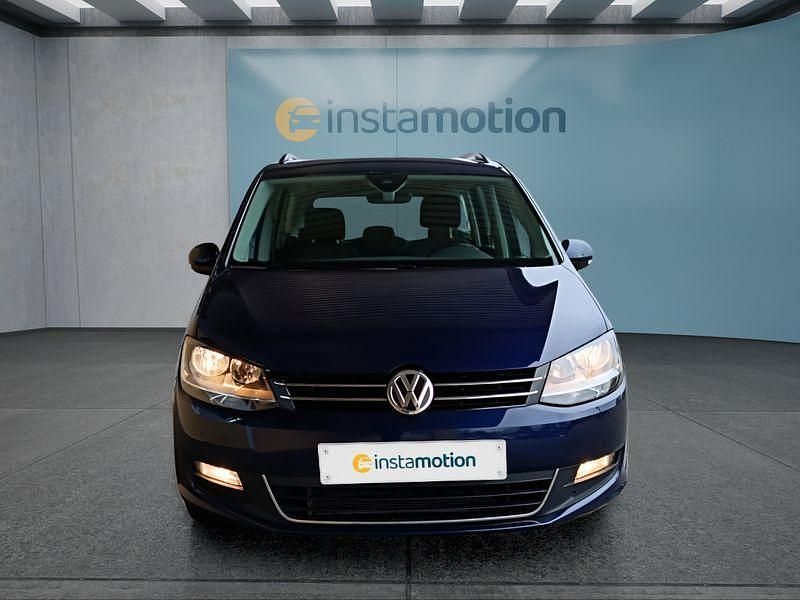 Gebraucht VW Sharan 150 PS (110 kW) 2022 Blau Van / Kleinbus