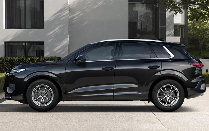 Neu Audi Q3 Ambiente 204 PS (150 kW) 2026 Schwarz metallic SUV