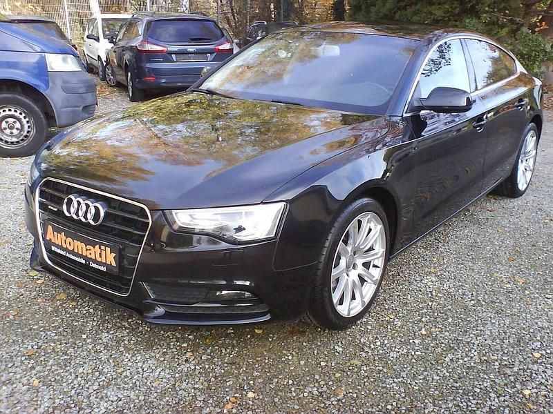Phantomschwarz perleffekt Gebraucht 2012 Audi A5 Limousine | 8.990 € (Superpreis) - Bild 1/4