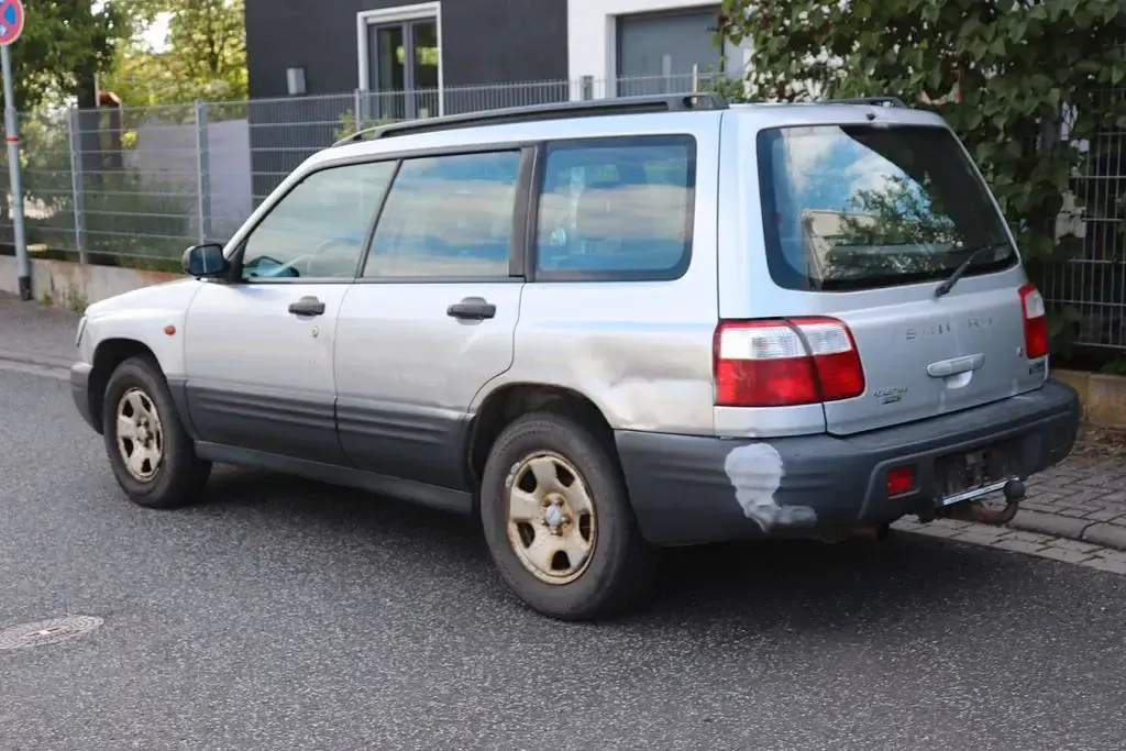 Gebraucht Subaru Forester 125 PS (91 kW) 2001 Silber SUV